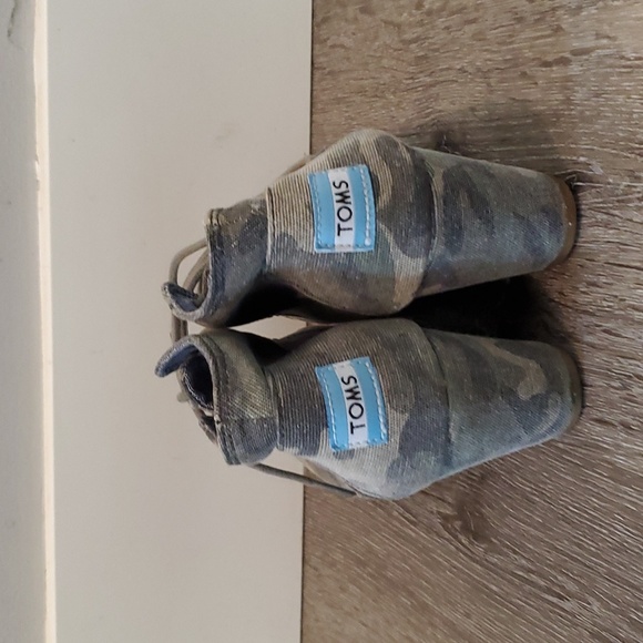 Toms wedged camouflage shoes - Picture 2 of 5
